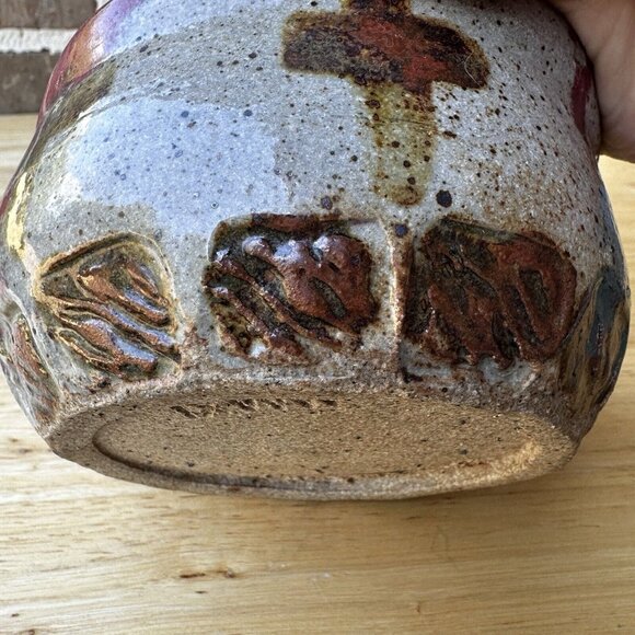 Empty Bowls‎ Art Pottery Bowl Red Beige Cross Motif Speckled 4.5" x 2.75" Signed - Picture 7 of 13